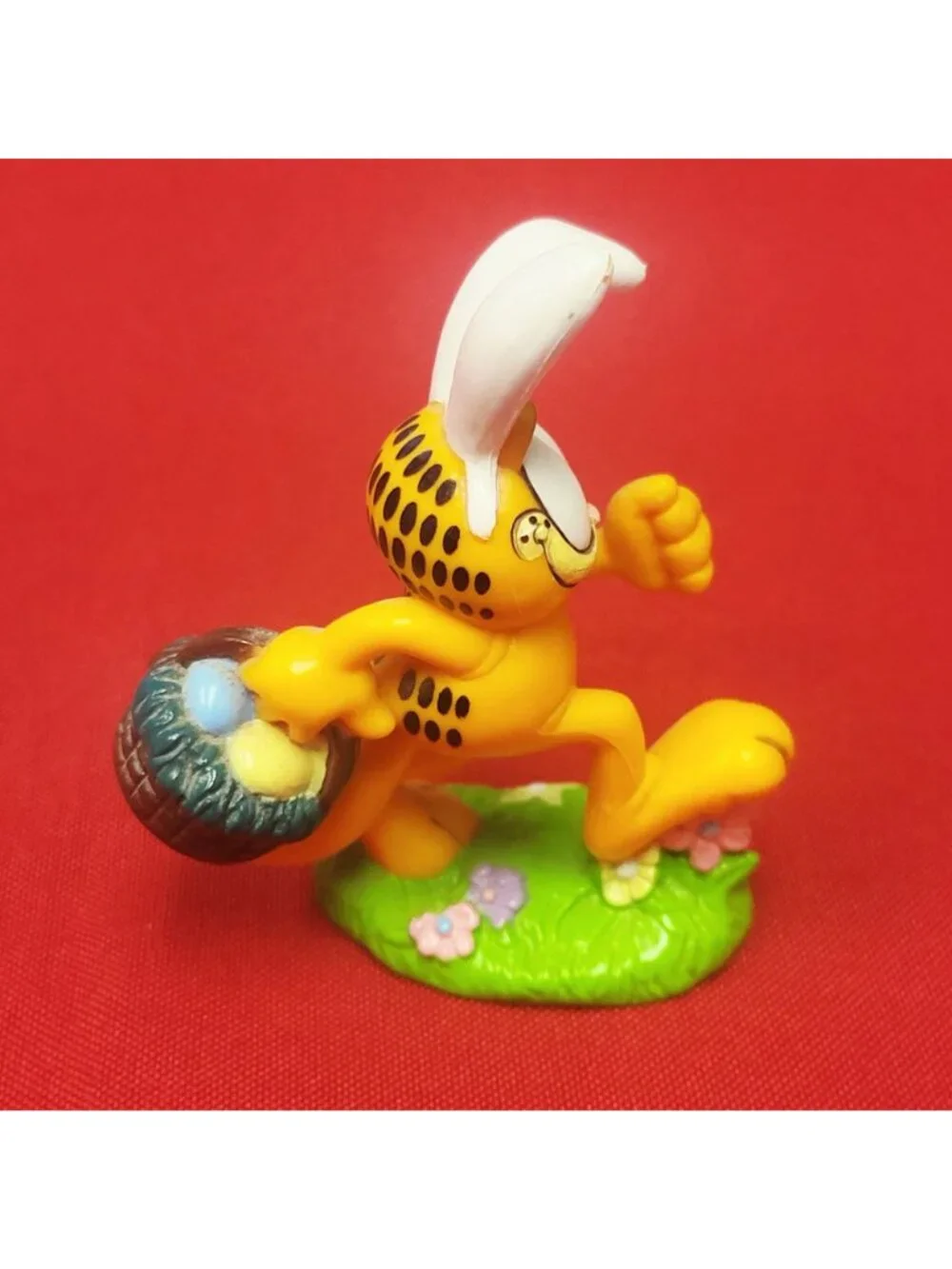 Vintage Paws Garfield Easter Bunny PVC Figurine Bunny Ears Easter Eggs